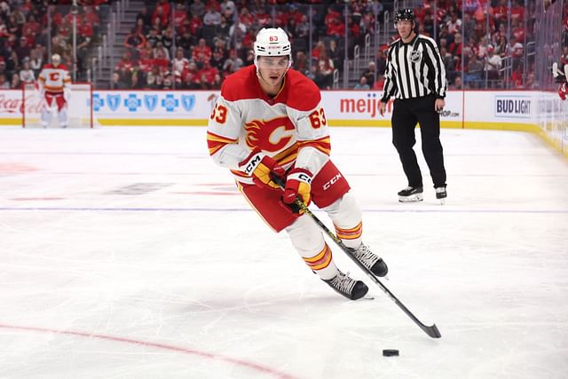 Calgary Flames v Detroit Red Wings