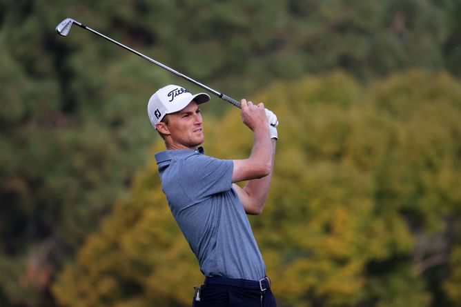 Will Zalatoris’ hole-in-one rewards him and his caddie with a car at the Genesis Invitational