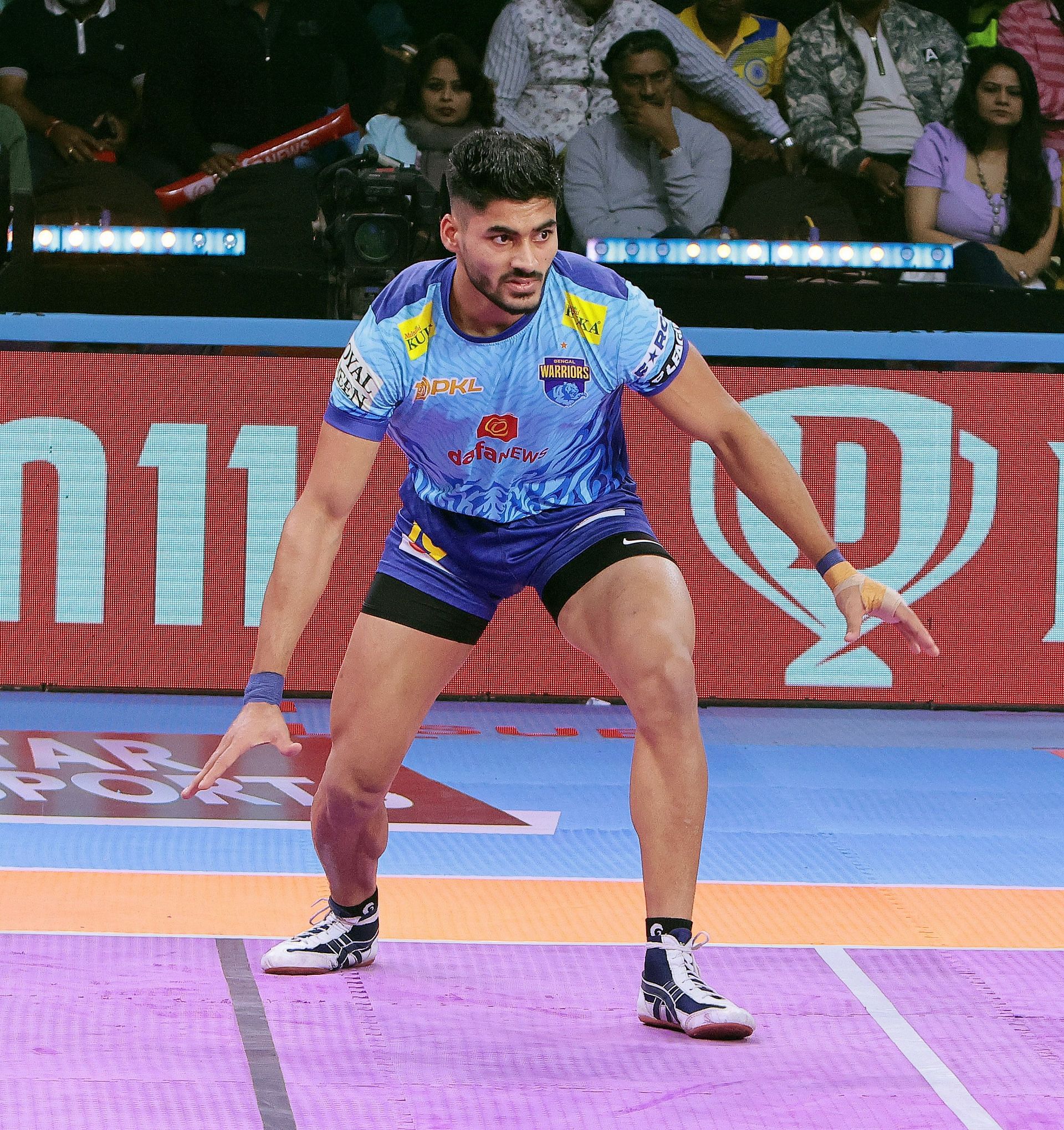 Nitin Kumar in action against Telugu TItans (Credits: PKL)