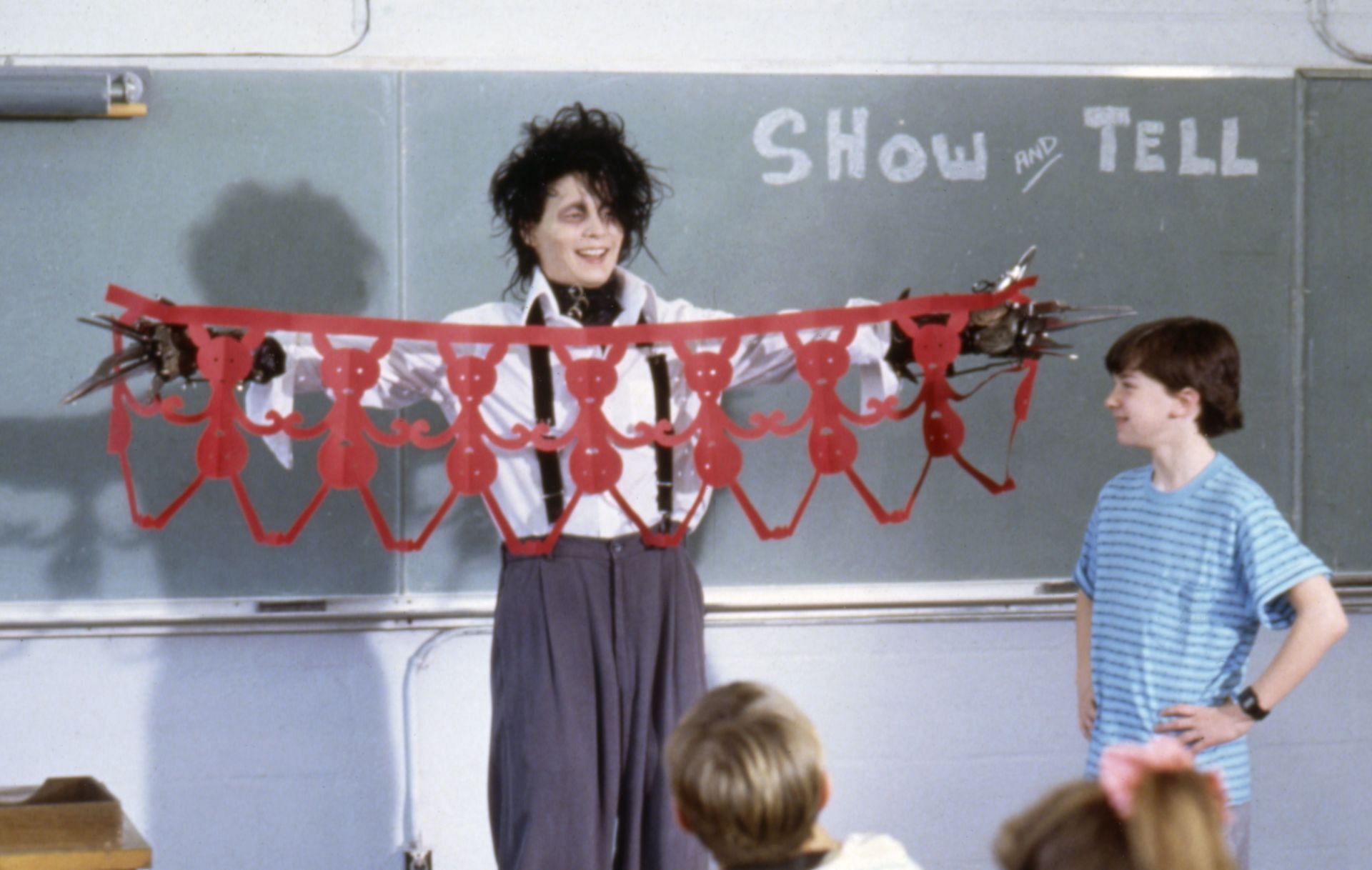 A still from Edward Scissorhands (image via Warner Bros.)