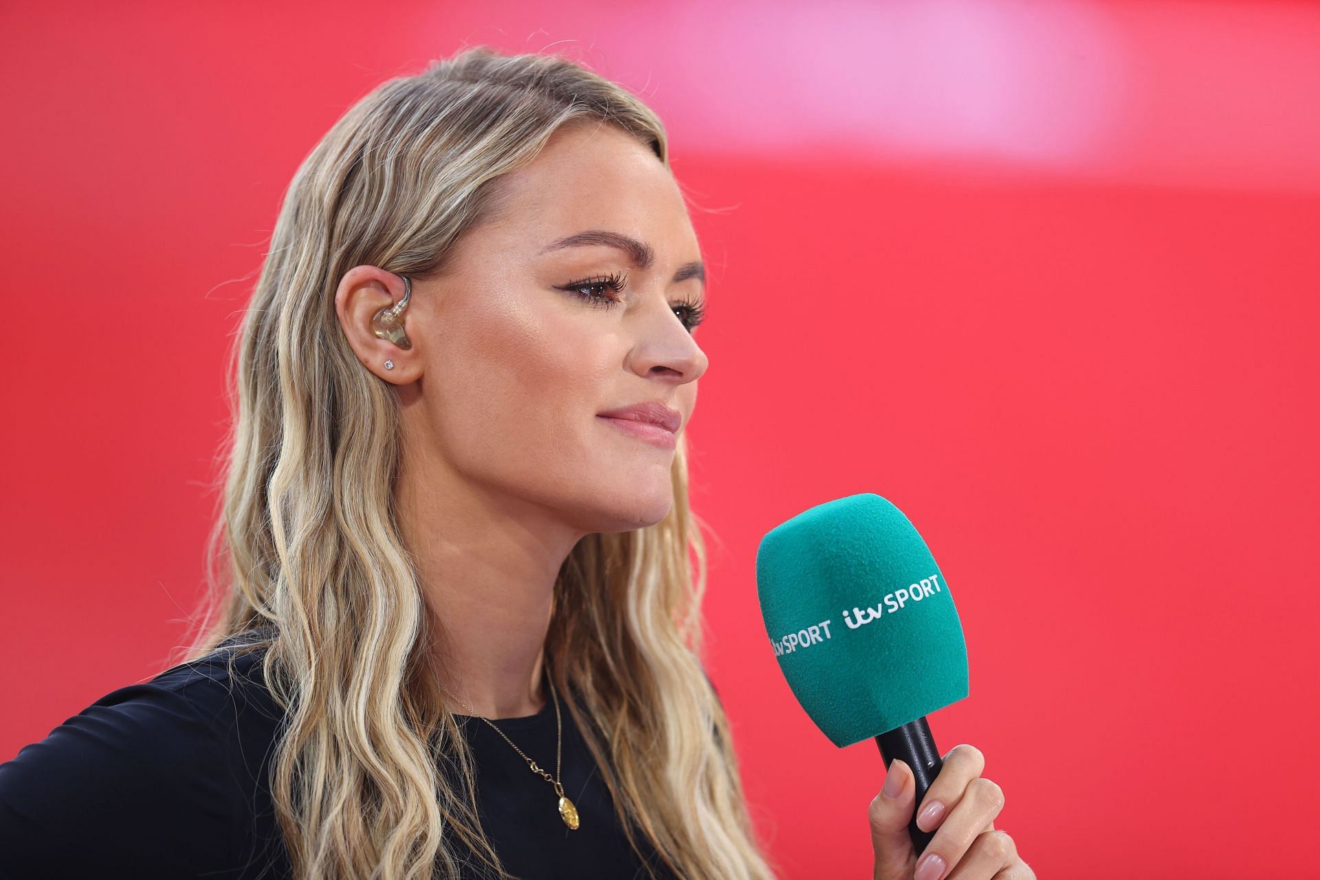 Laura Woods at the FIFA Women&#039;s WorldCup 2023 Qualifier (Image via Getty/Catherine Ivill)