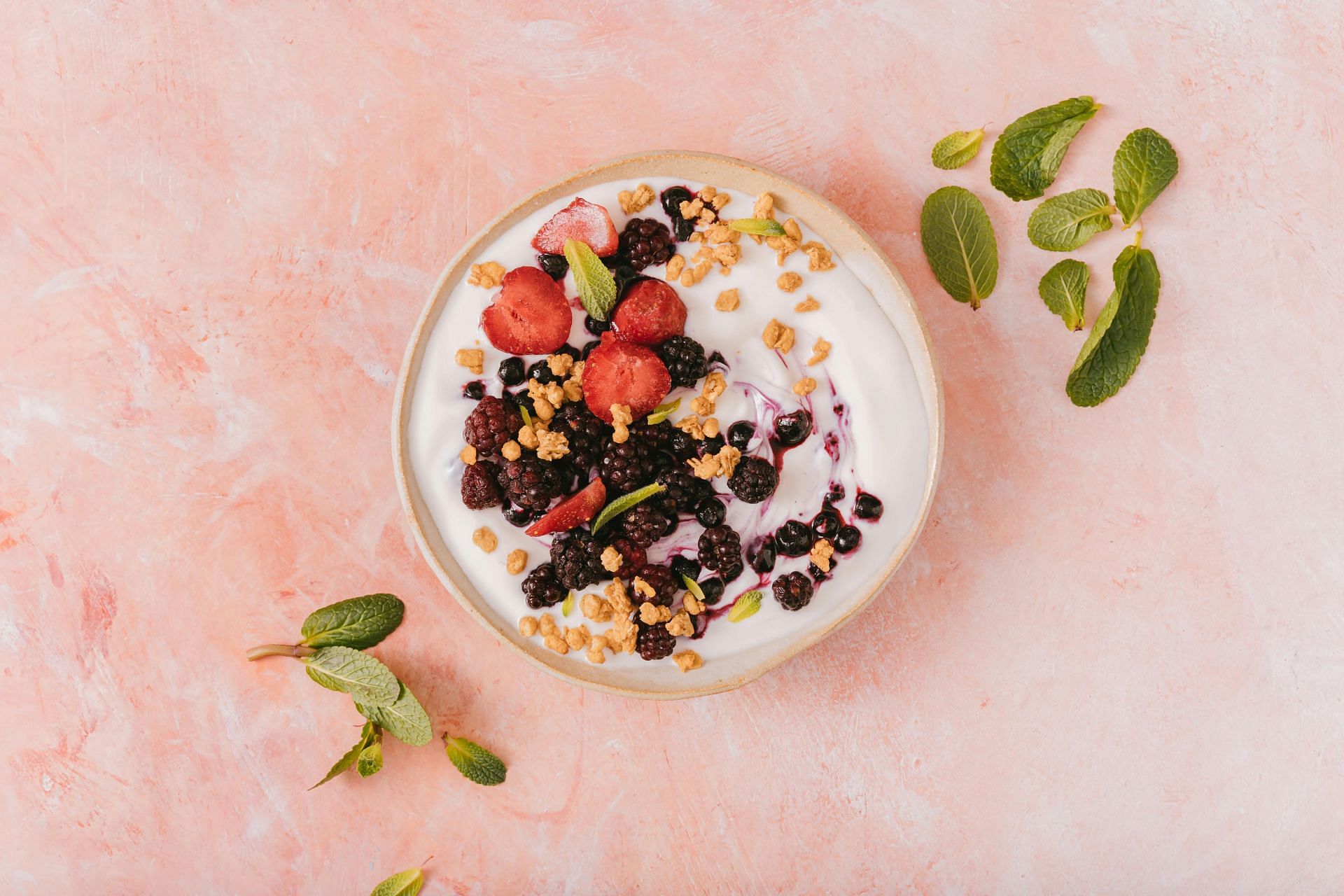 The benefits of yogurt (image sourced via Pexels / Photo by antoni)