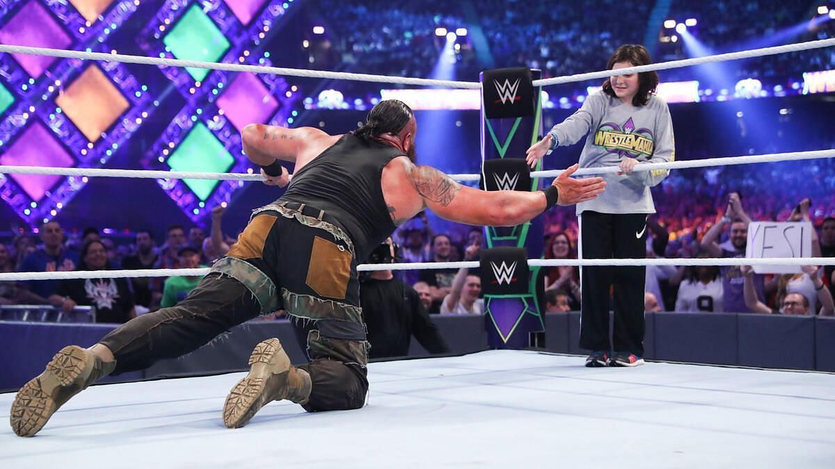 Strowman and Nicholas at WrestleMania 34 (via WWE