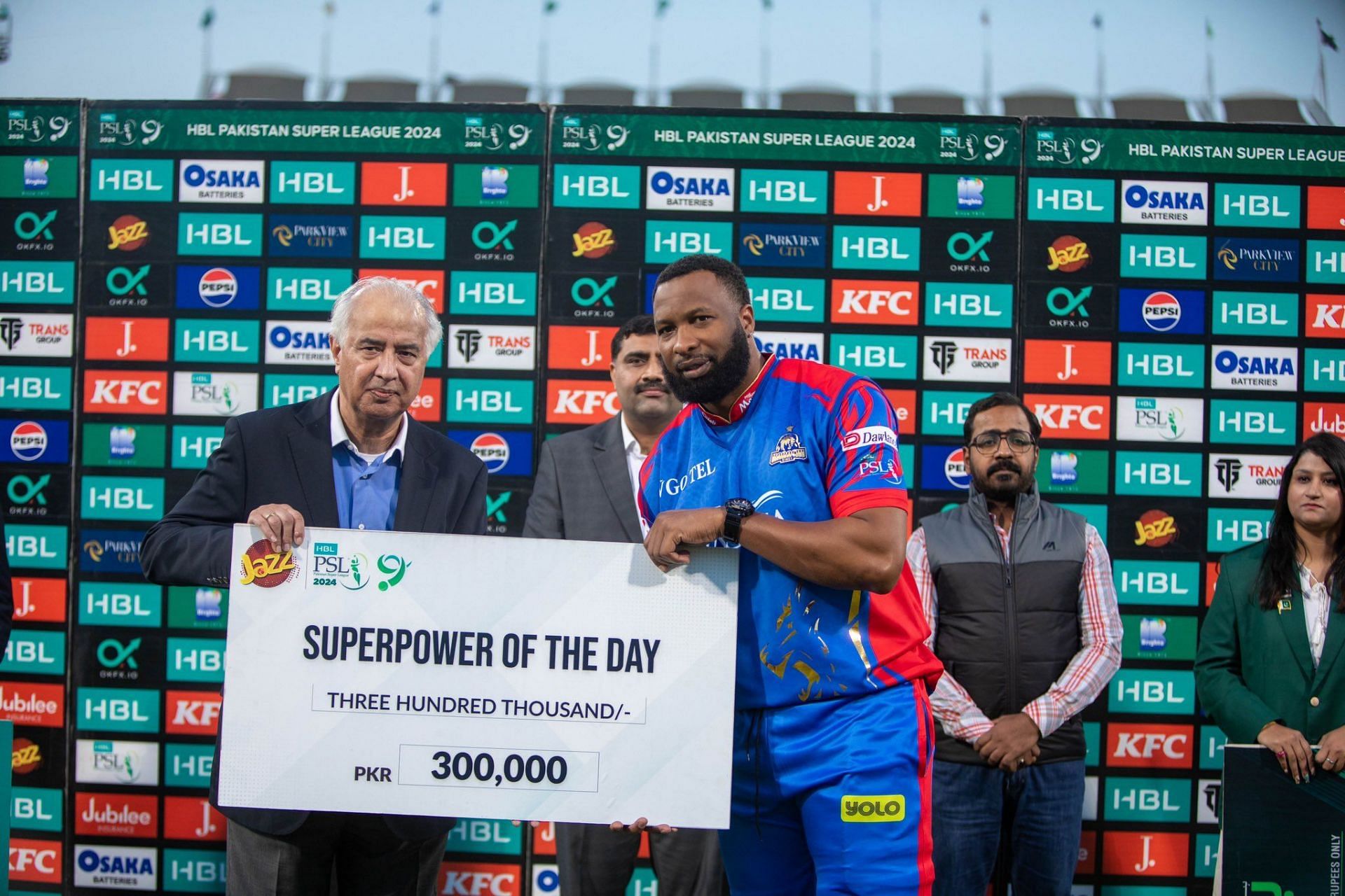 Kieron Pollard receiving an award (Image Courtesy: X/Pakistan Super League)