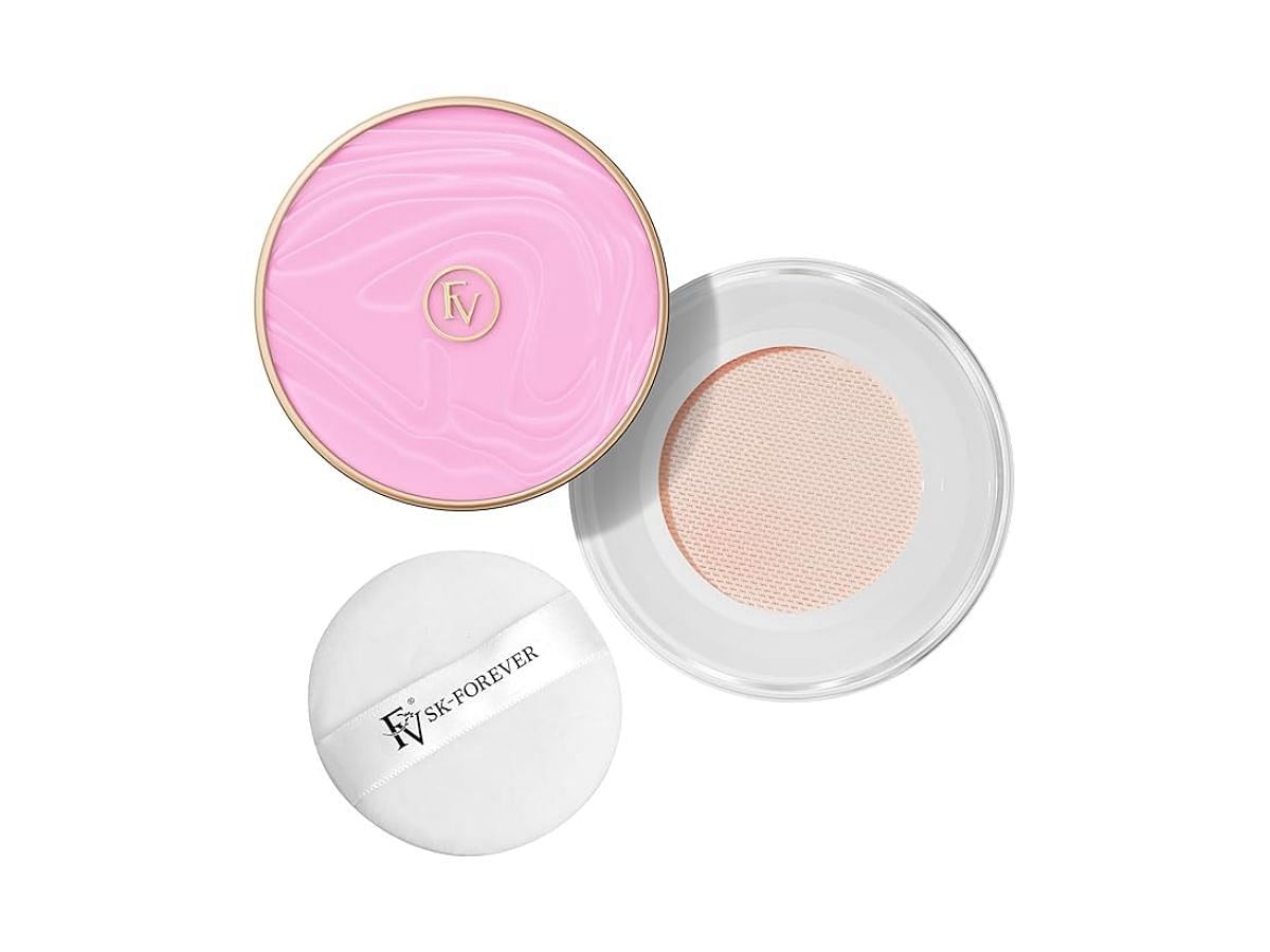 FV Translucent Loose Face Powder (Image via Amazon)