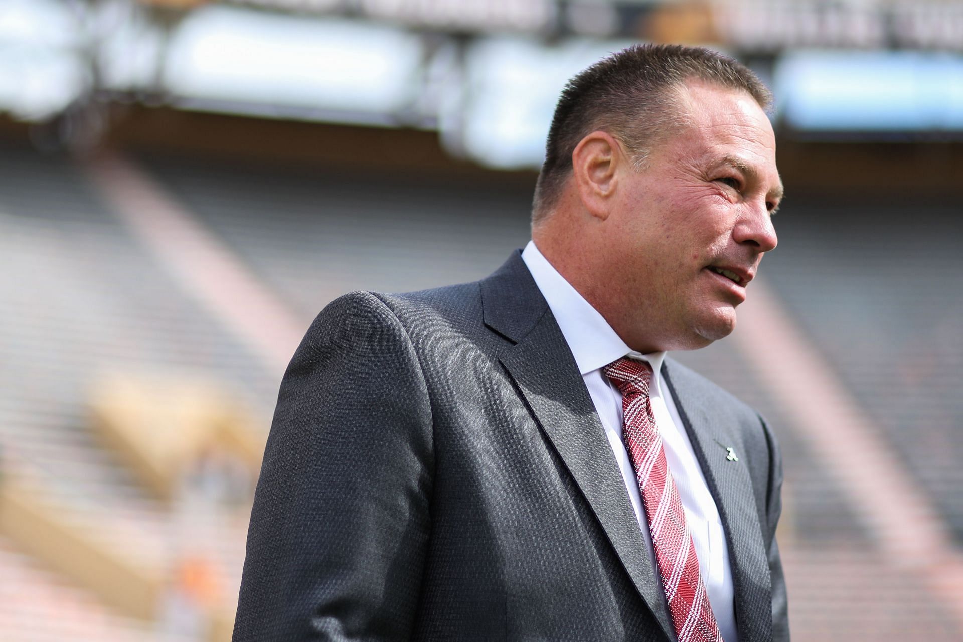 Former Alabama staffer Butch Jones could be a surprise offensive coordinator candidate for the Tide.