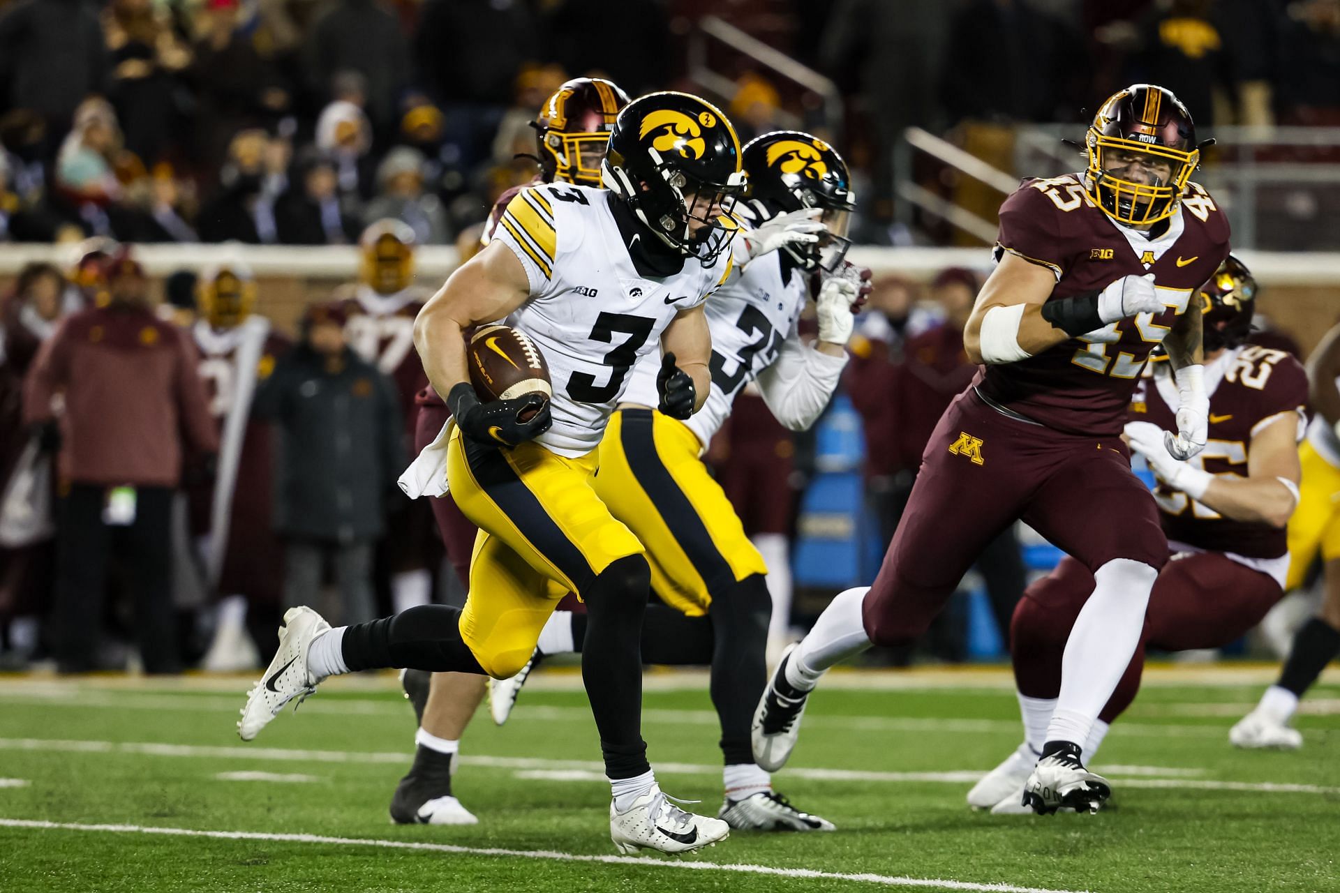 Cooper DeJean during Iowa v Minnesota