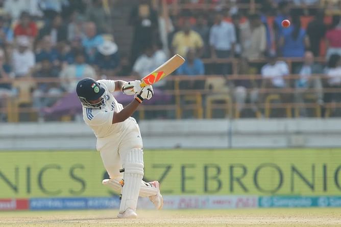 "The day will be in Sarfaraz Khan's name" - Parthiv Patel lauds debutant's knock on Day 1 of 3rd IND vs ENG Test