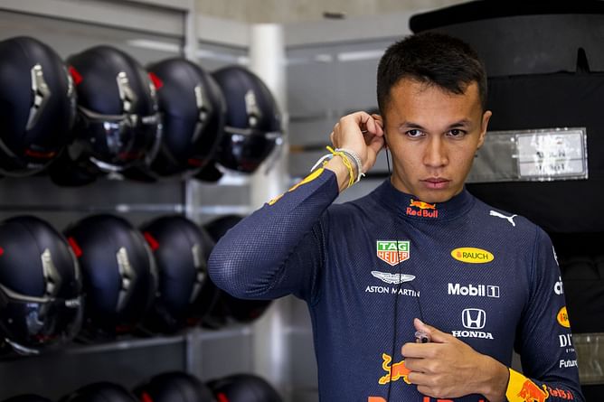 Williams spearhead Alex Albon offered first option by Red Bull to secure his F1 future in a top team - Reports