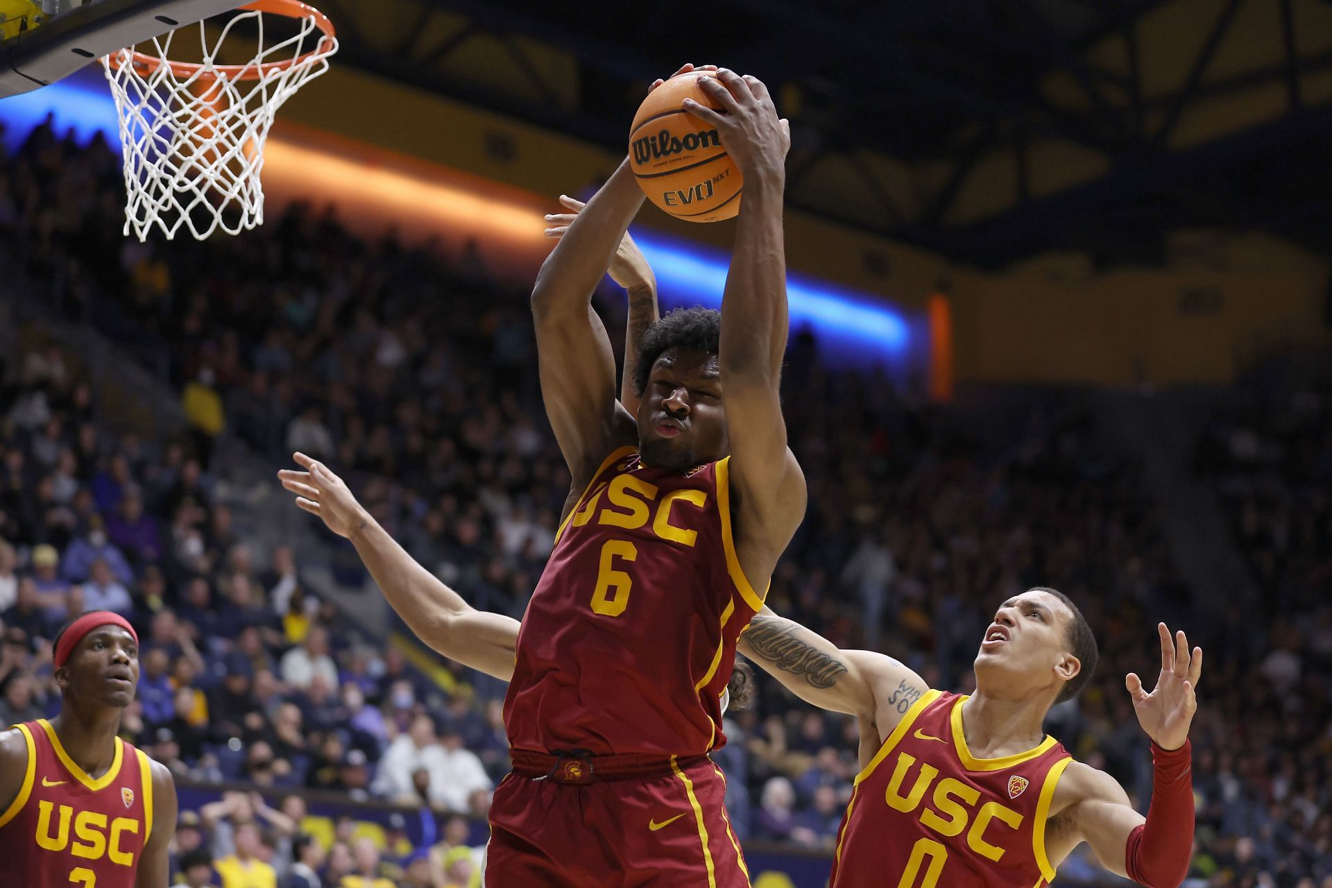 USC guard Bronny James could end up joining his famous father on the Lakers.
