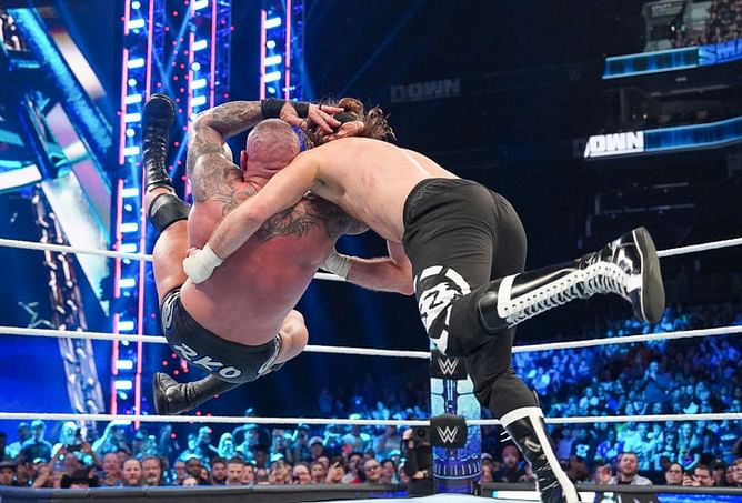 WWE SmackDown में दिग्गज के खिलाफ पूर्व चैंपियन की हार के बाद टूटा फैंस का दिल, प्रतिक्रियाओं का आया सैलाब