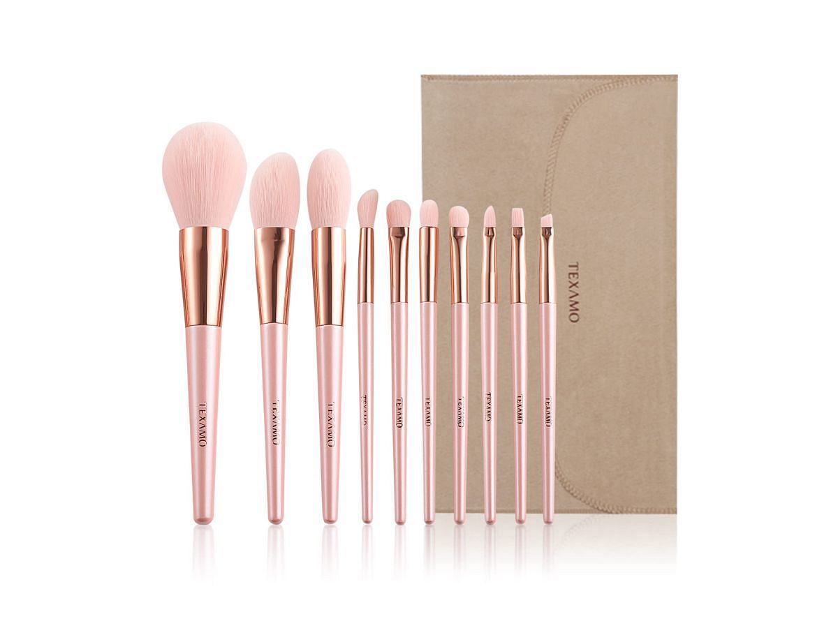 Texamo Makeup brush set (Image via Amazon)