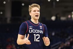 WATCH: UConn students show off their unmatched passion and loyalty for College GameDay at 6 AM ahead of Villanova matchup