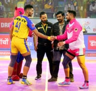 Sagar and Sunil Kumar during toss (image via PKL)