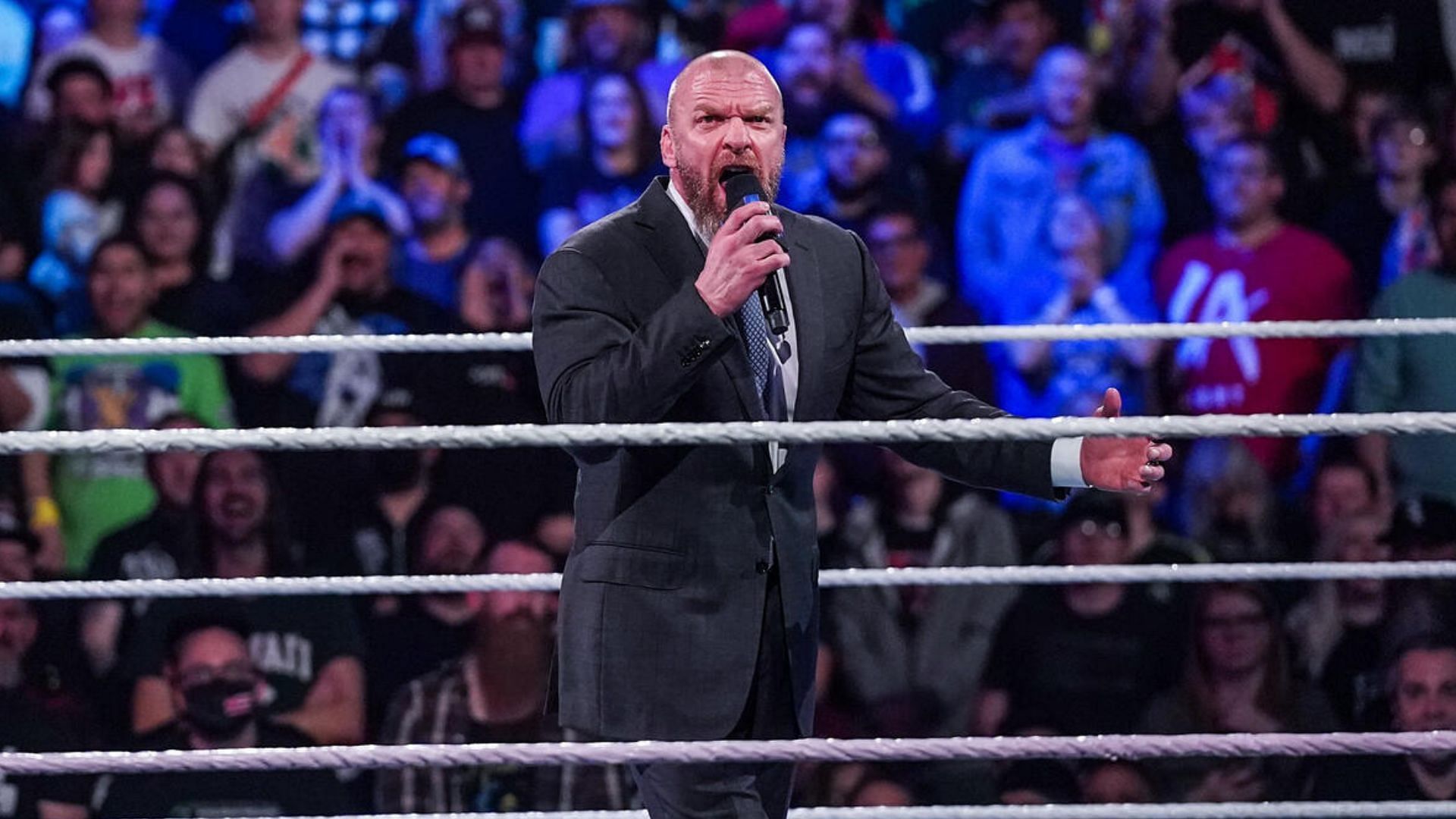 WWE दिग्गज ट्रिपल एच ने दिया फेमस सुपरस्टार का स्वागत 