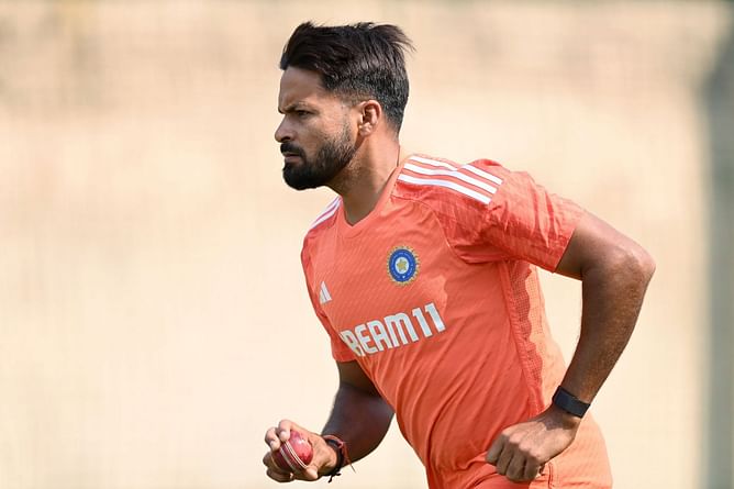 3 Indian players who were lucky to be handed a central contract by the BCCI ft. Mukesh Kumar