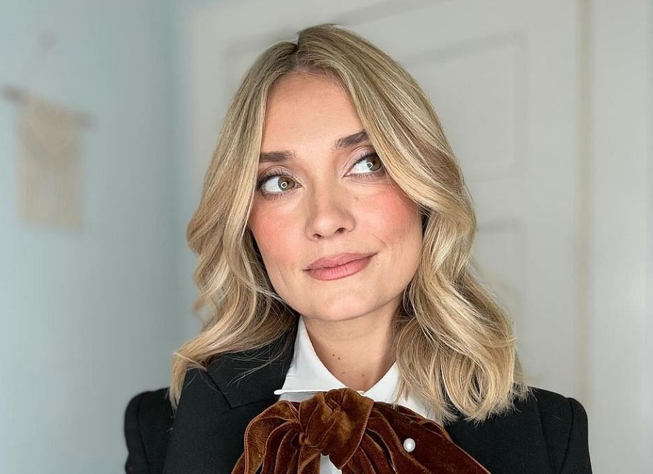 Spencer Grammer as Summer Smith