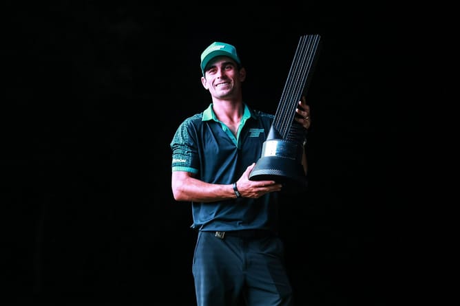 How much did Joaquin Niemann win at 2024 LIV Golf Mayakoba? Exploring prize money payout for $25,000,000 event