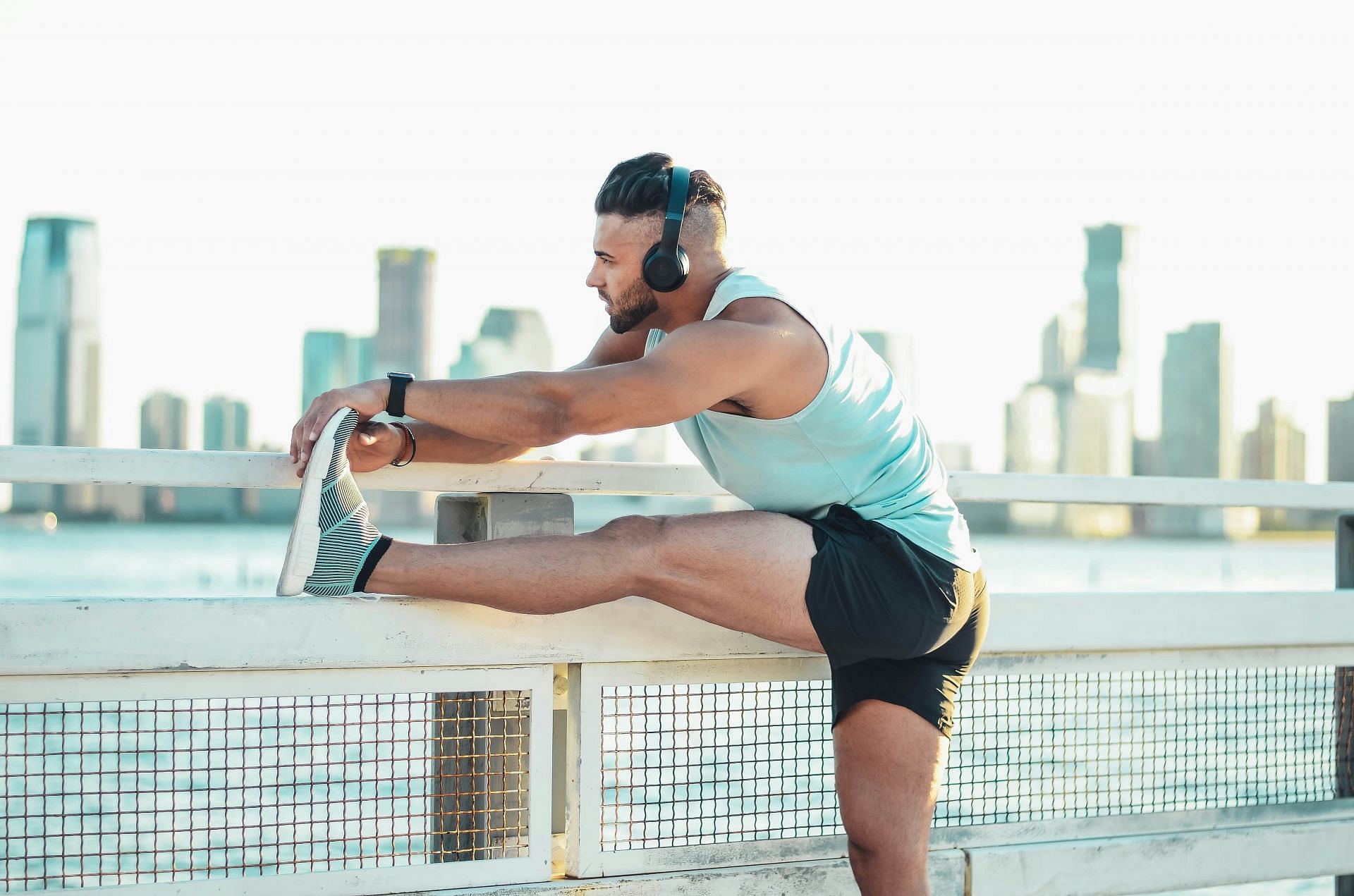 Stretching routine helps ease muscle discomfort. (Image via Unsplash/ Michael Demoya)