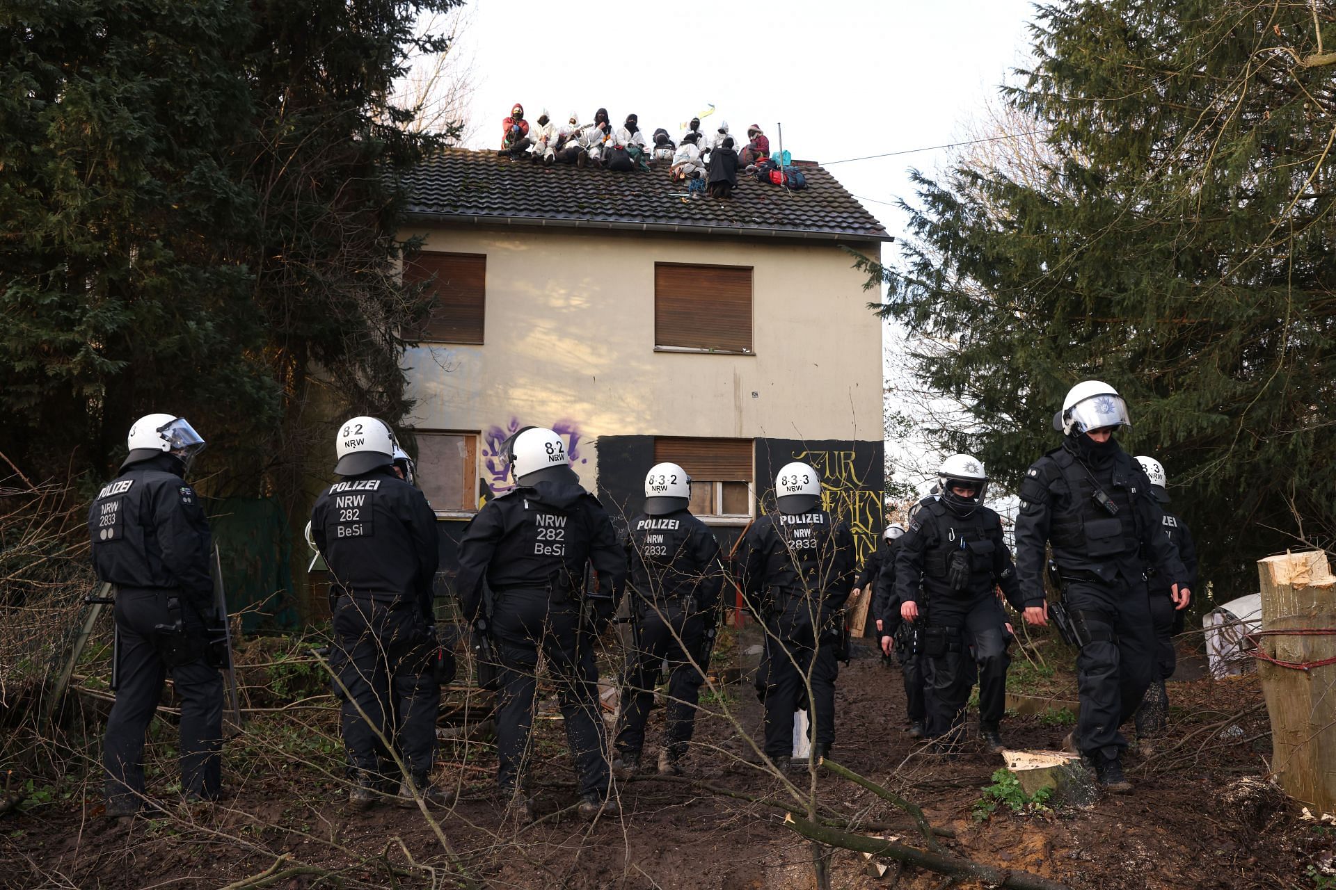 A representative image of the police force in Hunters Way (Image via Getty)