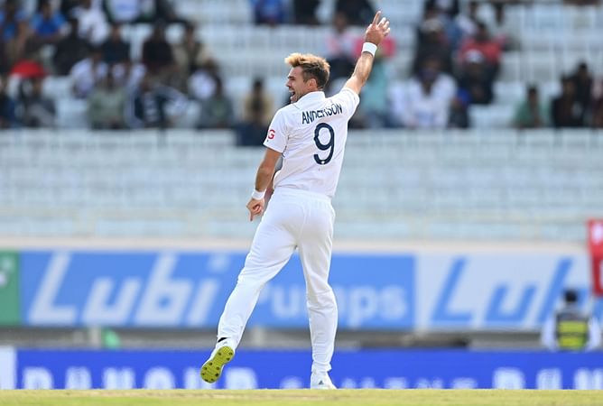 “Will start to study when Anderson retires” - Fan’s poster on England legend goes viral on Day 2 of 4th IND vs ENG Test
