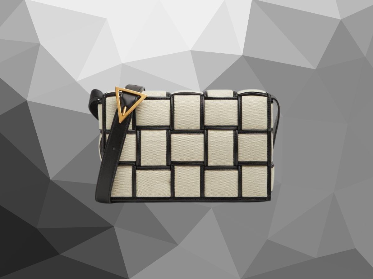 The Padded Crossbody beige bag (Image via Bottega Veneta)