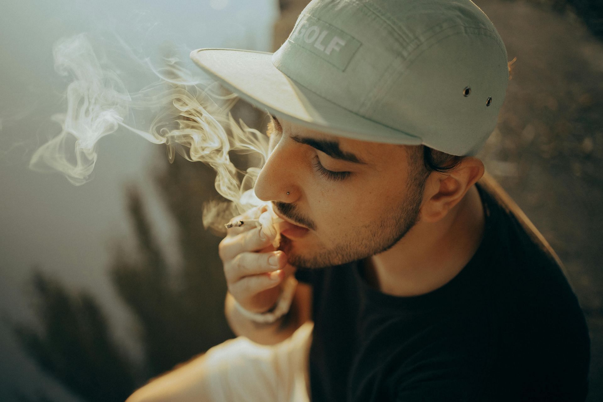 Importance of not consuming nicotine (image sourced via Pexels / Photo by maksim)