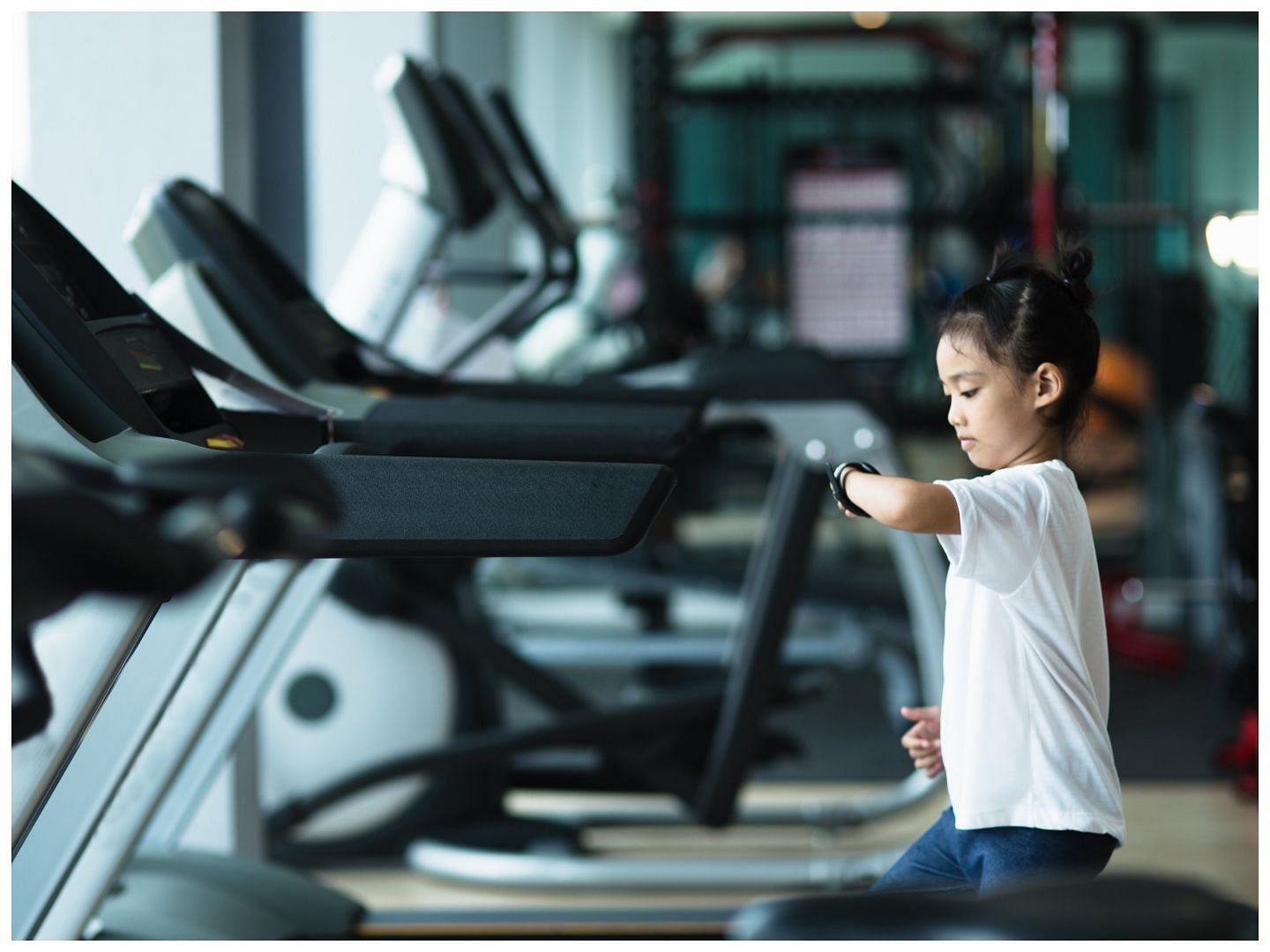 Injury to kids is most common if treadmill safety is not followed (Image via Vecteezy)