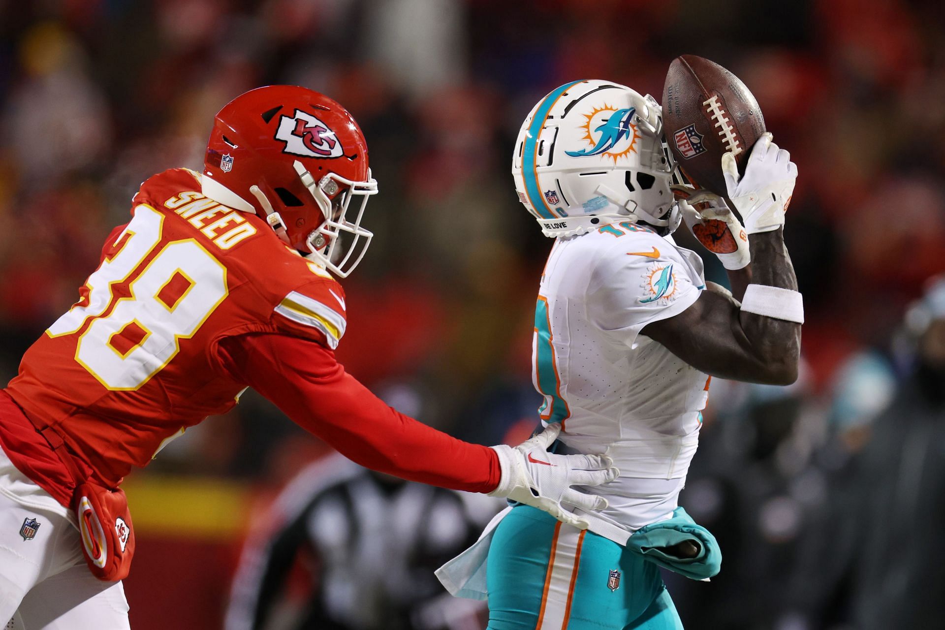 AFC Wild Card Playoffs - Miami Dolphins v Kansas City Chiefs