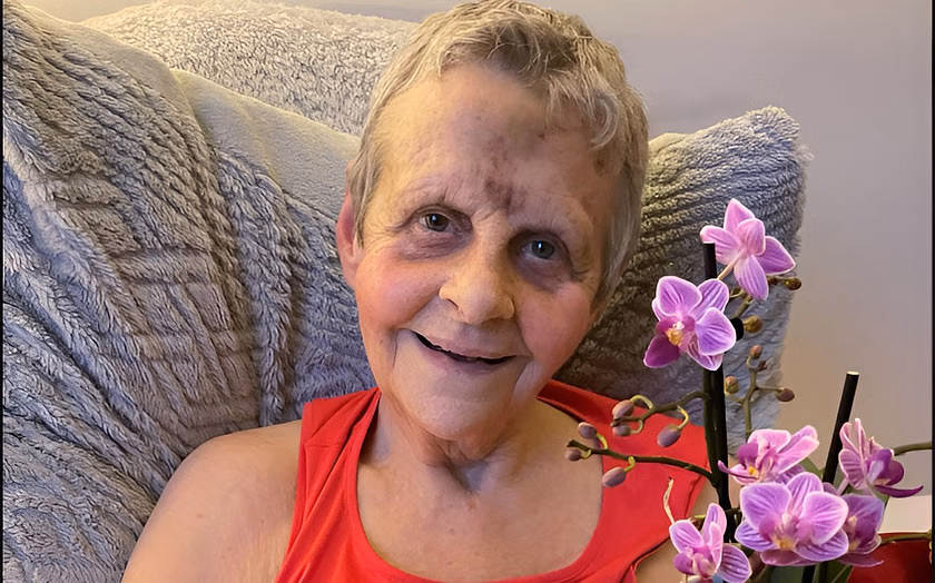 Wendy Mitchell: Wendy Mitchell blog: Author's dementia battle explored ...