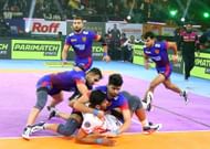 Yogesh with a dash against Gagana Gowda of UP Yoddhas (Credits: PKL)