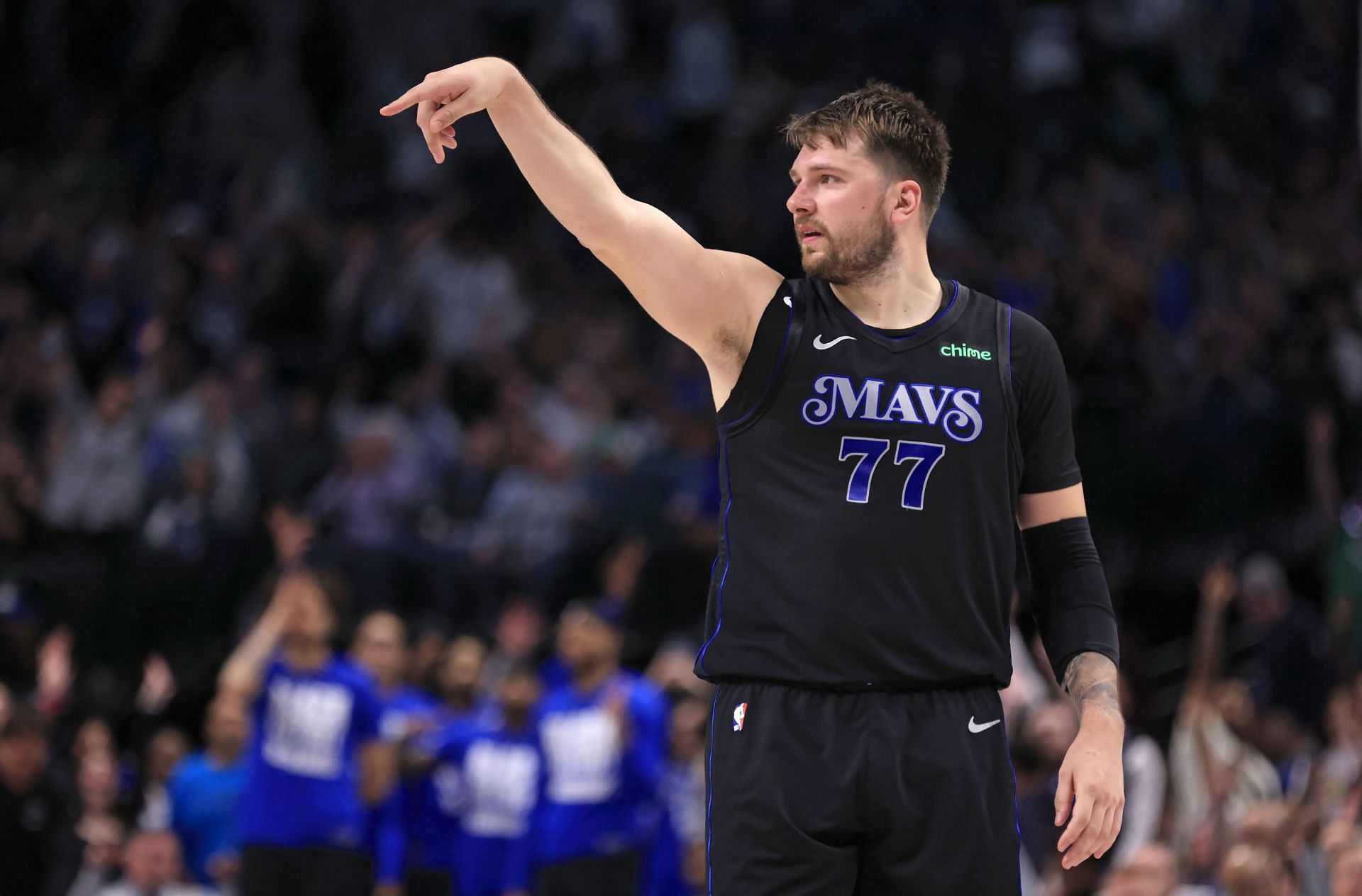Luka Doncic helps the Mavs beat the Suns on Thursday night.