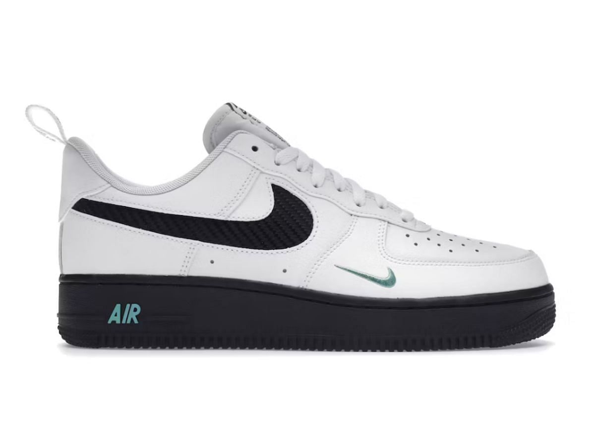 The Air Force 1 Low &quot;White Black Teal&quot; (Image via StockX)