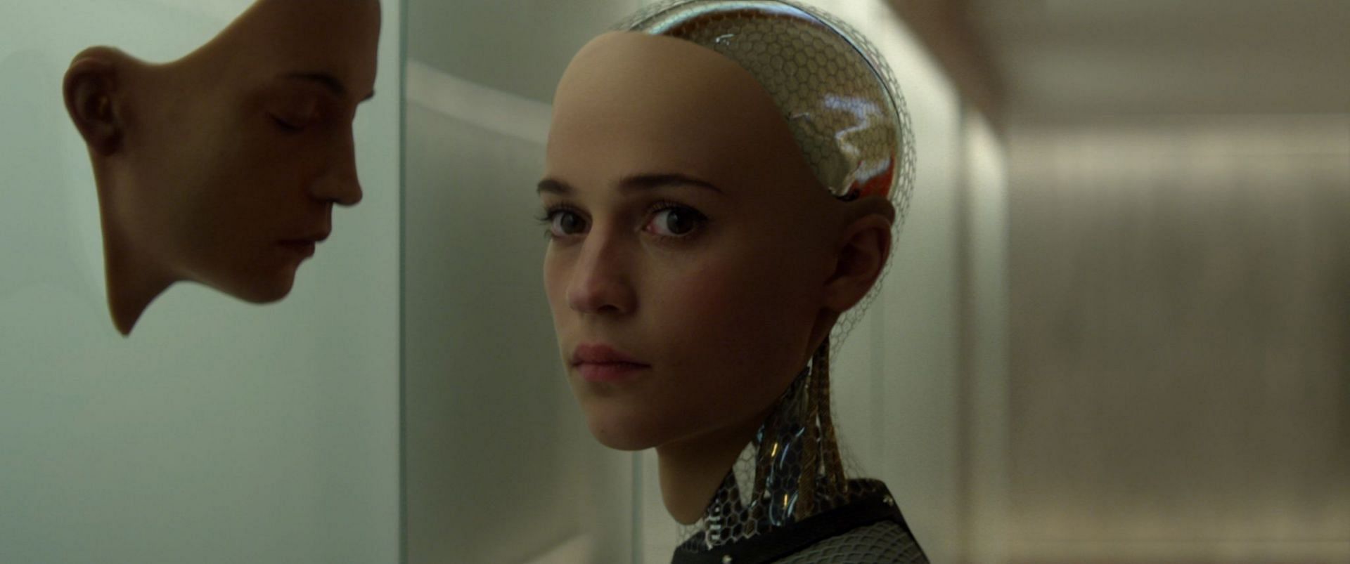 a still from Ex Machina (image via A24)