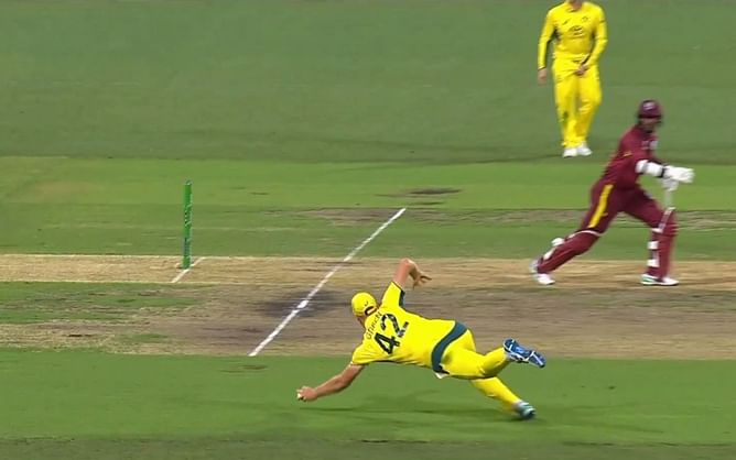 AUS vs WI: कैमरन ग्रीन ने अपने हैरतअंगेज कैच से सभी को किया हैरान, अविश्वसनीय फील्डिंग का वीडियो आया सामने