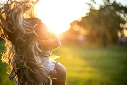 8 effective home remedies to treat oily scalp