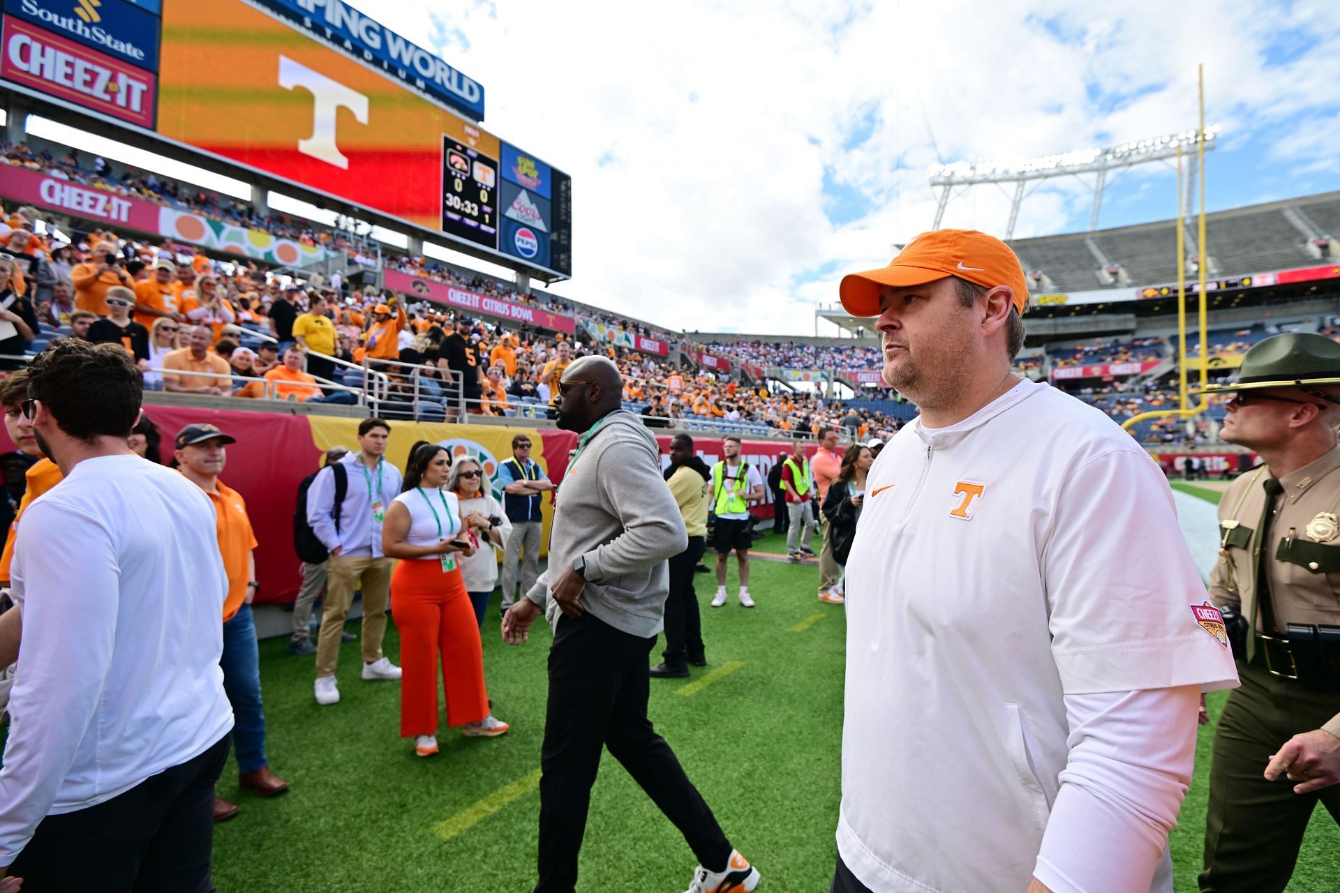 Cheez-It Citrus Bowl - Iowa v Tennessee