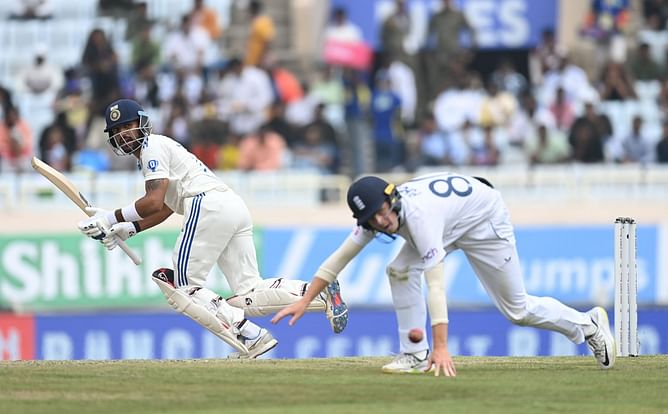 3 MS Dhoni feats that Dhruv Jurel can replicate in Tests