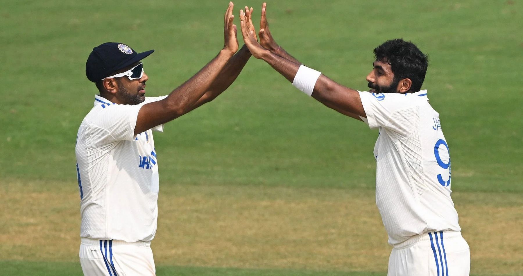 जसप्रीत बुमराह इंग्लैंड के खिलाफ टेस्ट सीरीज में 15 विकेट ले चुके हैं 