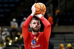 Kansas center Hunter Dickinson speaks on Jayhawks' chemistry ahead of 2024 March Madness: "It's a fun dynamic"