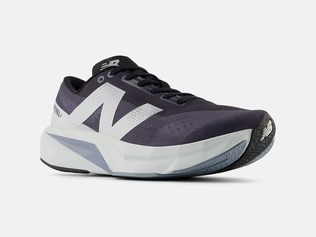 New Balance FuelCell Rebel v4 