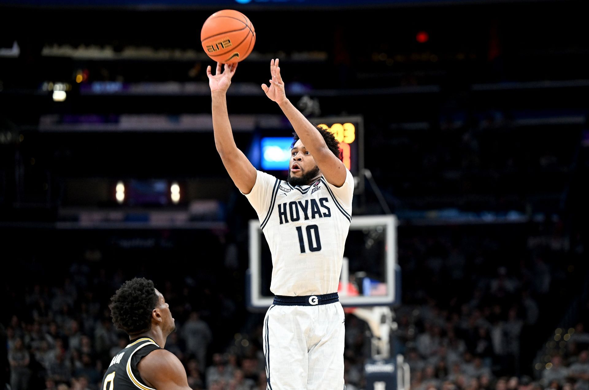 Georgetown&#039;s Jayden Epps shows the Hoyas&#039; smooth uniforms.