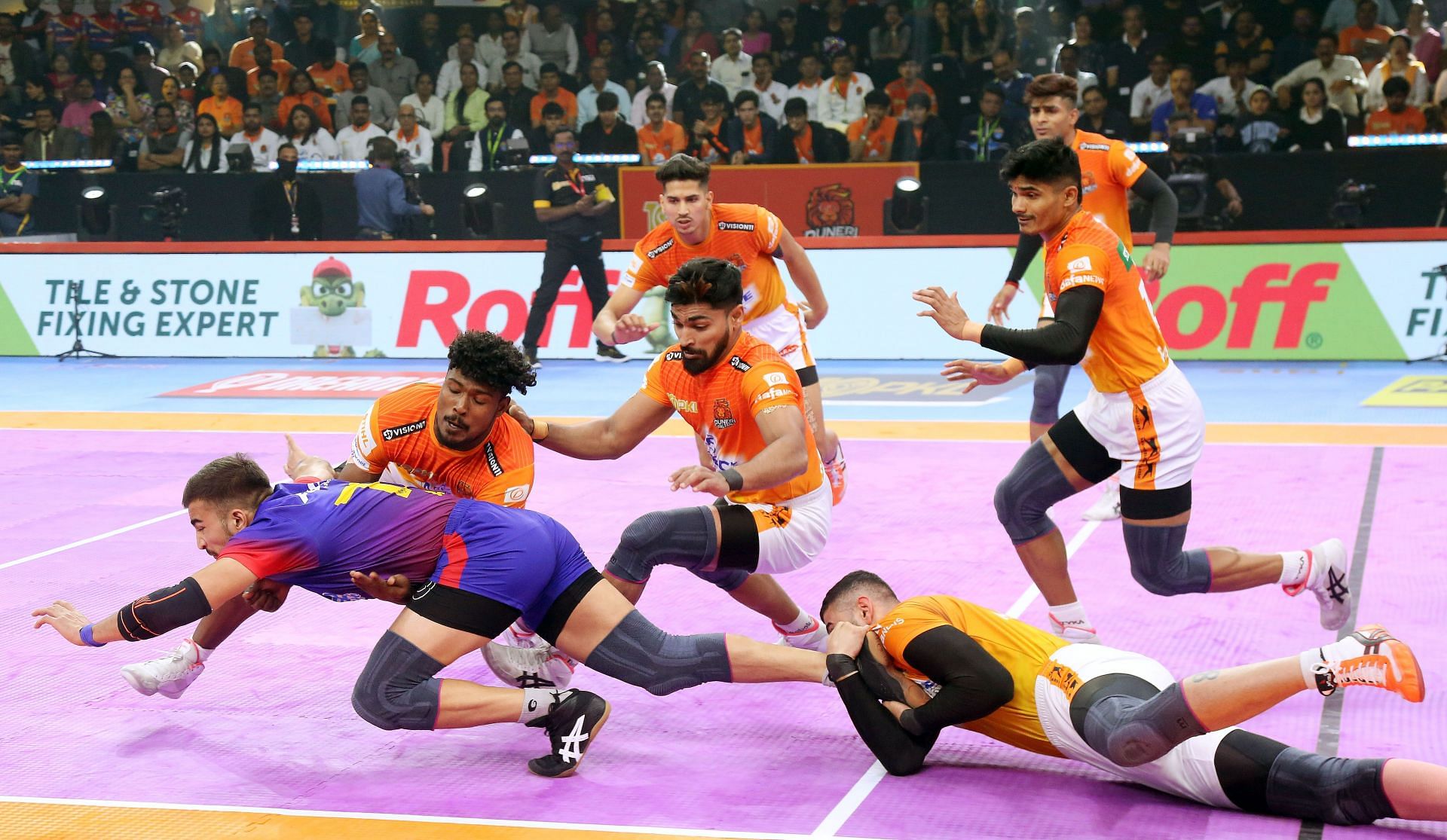 Dabang Delhi vs Puneri Paltan