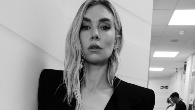 Who is Vanessa Kirby dating?