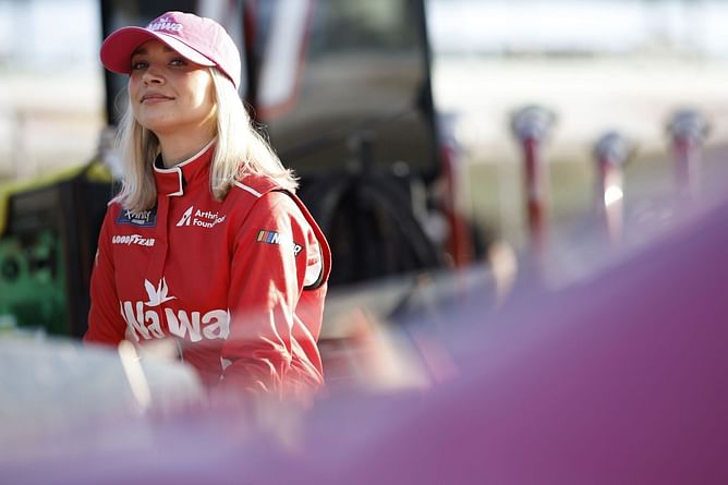 Natalie Decker discloses how $41,000,000,000 social media platform is turning into “therapy” for her after initially being "scared” of it