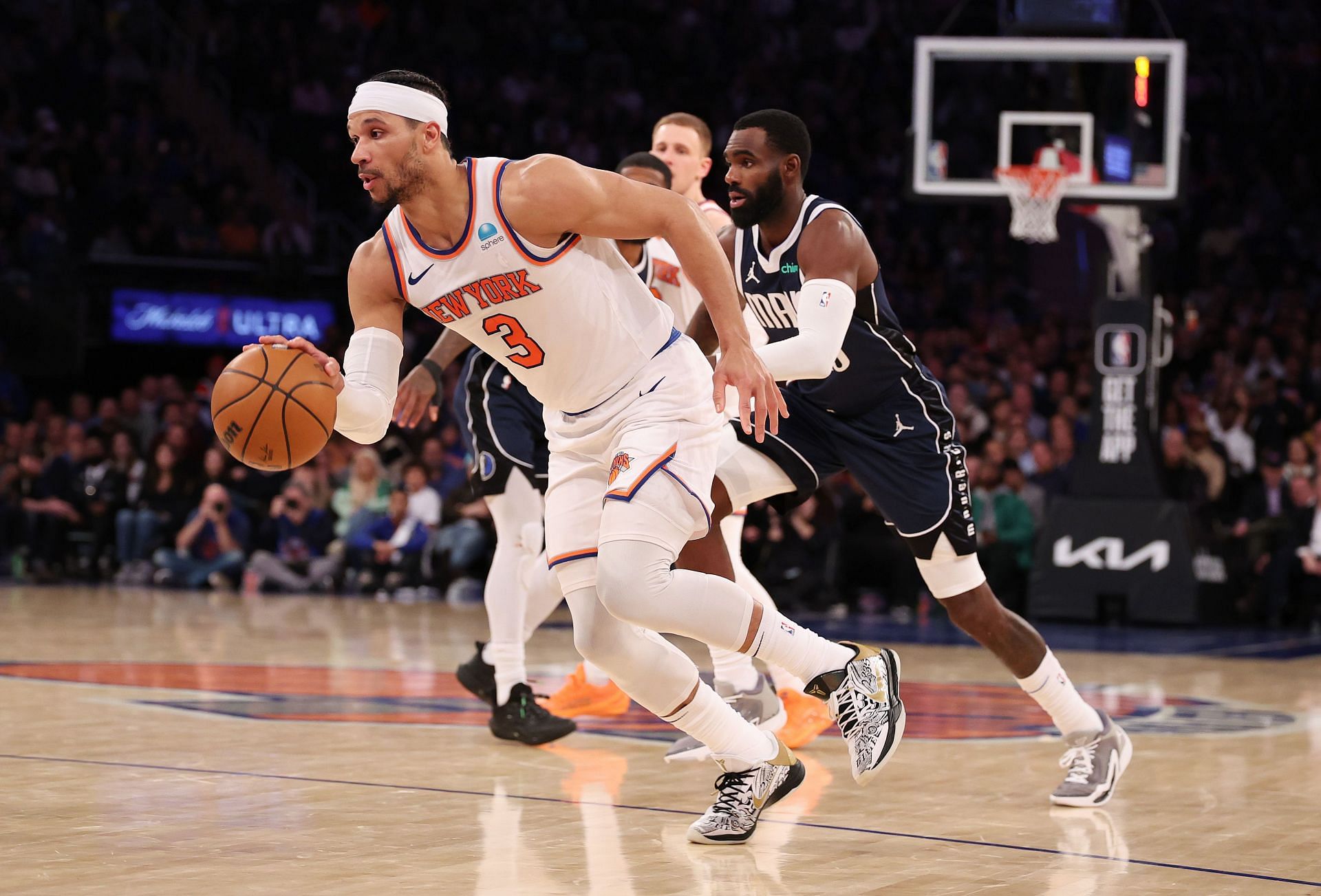 Dallas Mavericks v New York Knicks