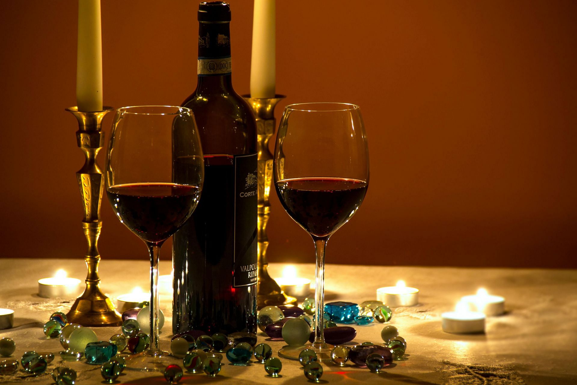 Red wine side effects (image sourced via Pexels / Photo by photomix)