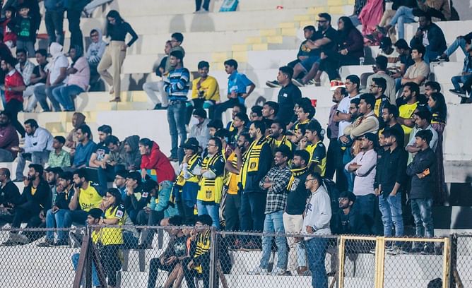 "A win will change the season's narrative for us" - Travelling Hyderabad FC supporters geared up for Bengaluru FC challenge | ISL 2023-24