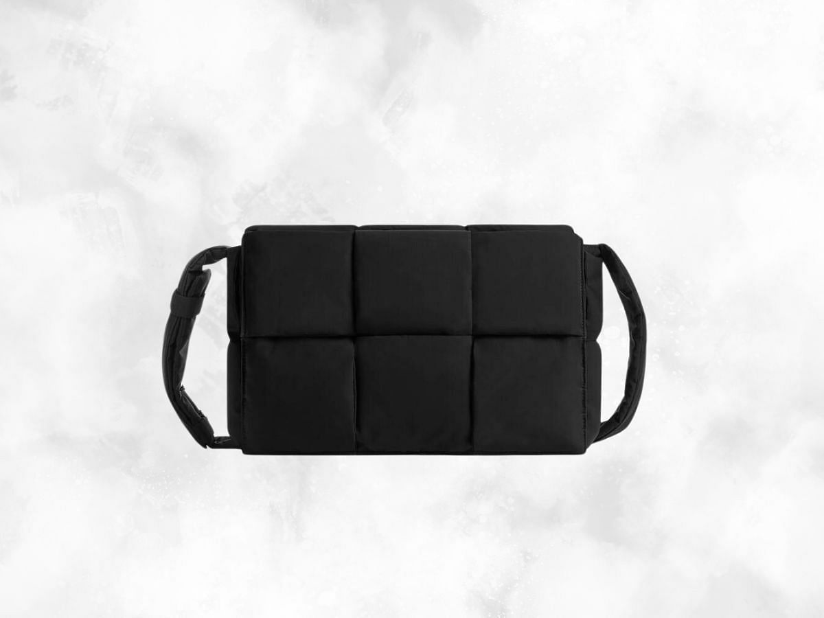 The Pillow Cassette men&#039;s crossbody bag mini (Image via Bottega Veneta)