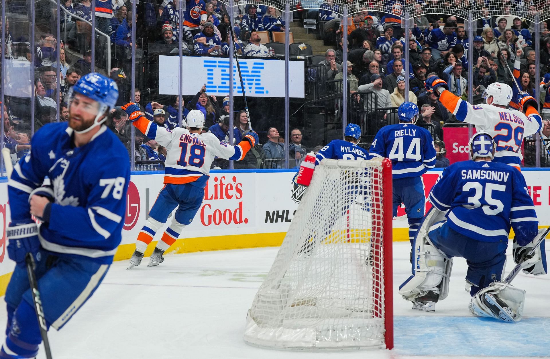 New York Islanders v Toronto Maple Leafs